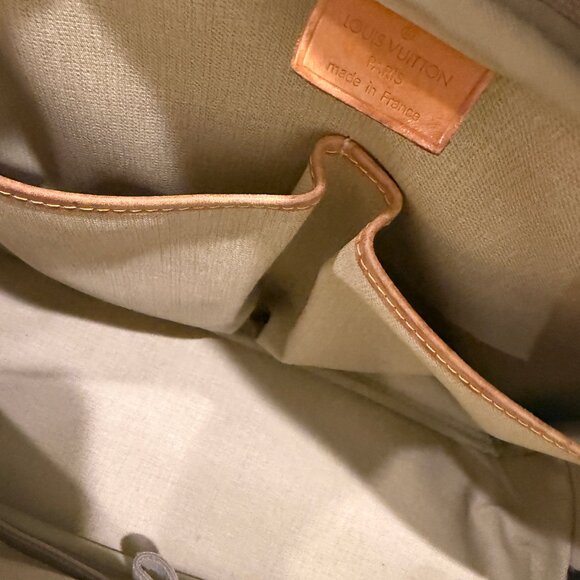 LOUIS VUITTON DEAUVILLE MONOGRAM BAG, TRAVEL BAG, MAKEUP BAG VERY DRY HANDLES - Picture 10 of 16